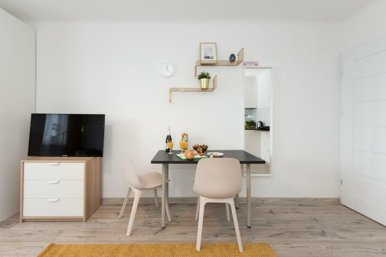 Superapart Belwederska A Ministudio, Balcony, Kitchen, Pet-Friendly, Tv & Wifi Varsovie Extérieur photo